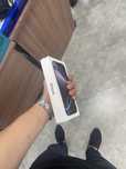 Iphone 16 pro 1tb black titanium с гарантийным талоном