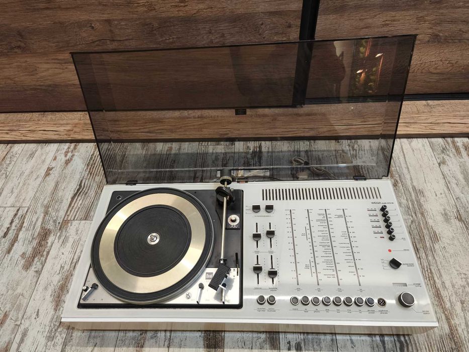Wega Studio 3213