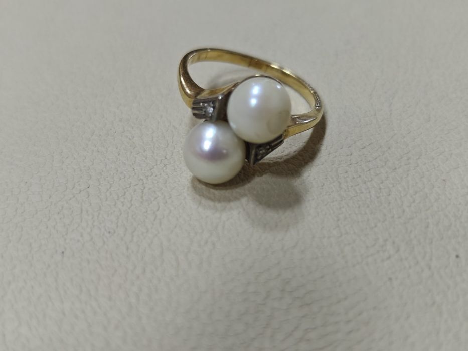 Inel vechi aur 14k 5.54gr cu perle și 2 diamante (r)