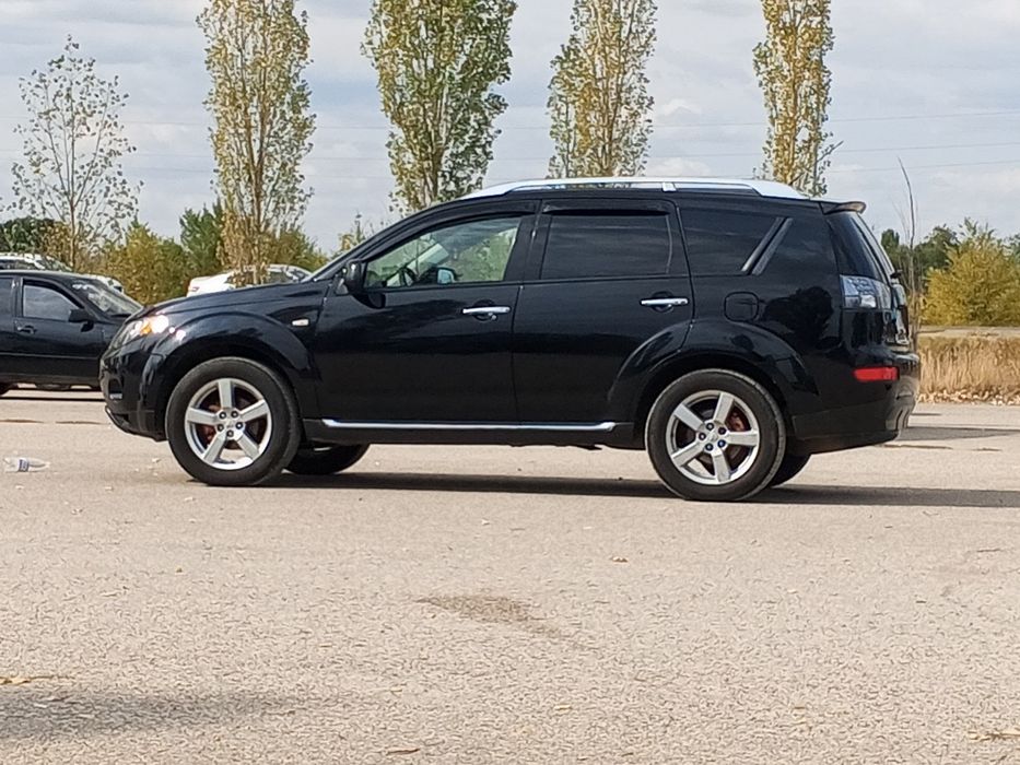 Митсубиси оутлендер хл