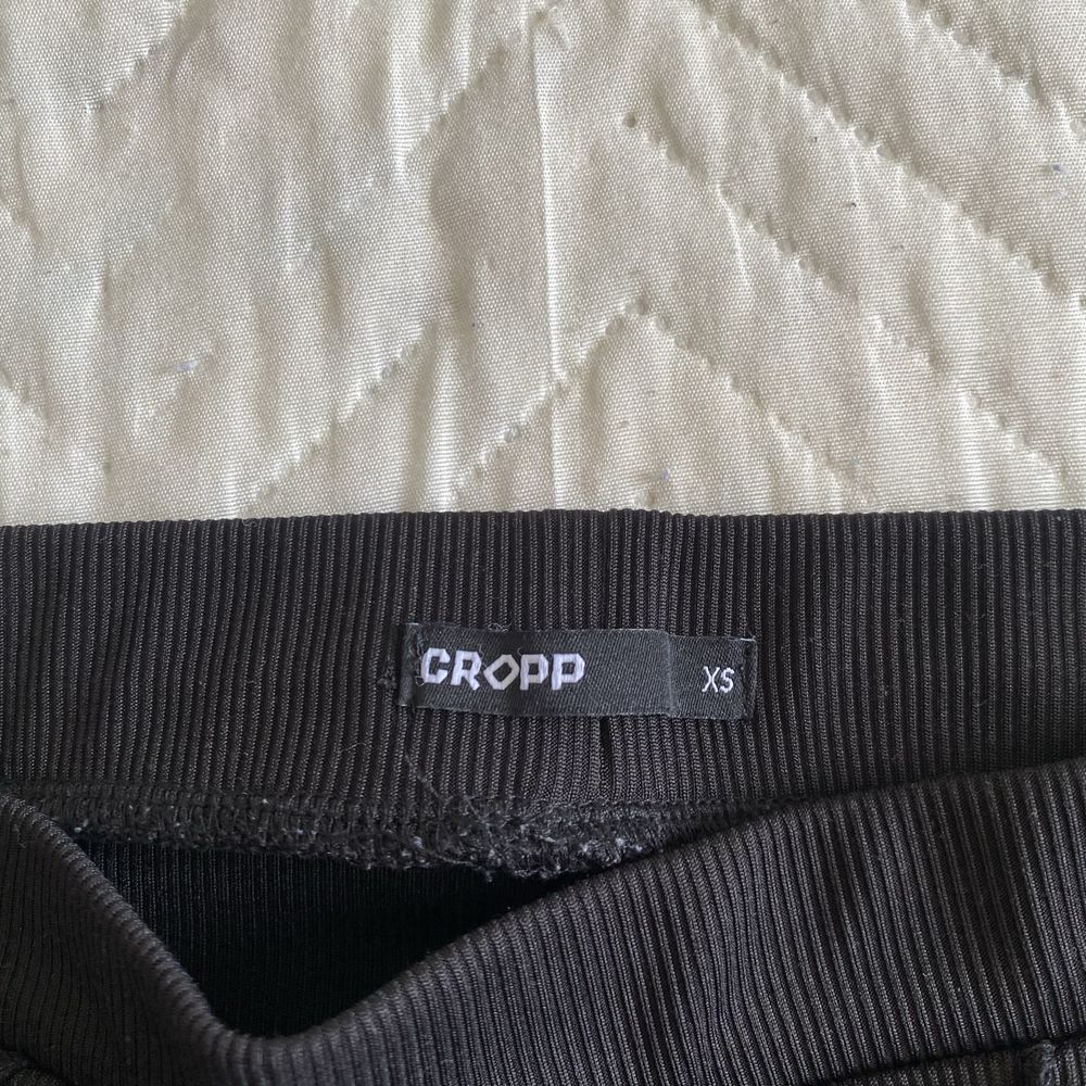 различни долнища (cropp,h&m,pull&bear)