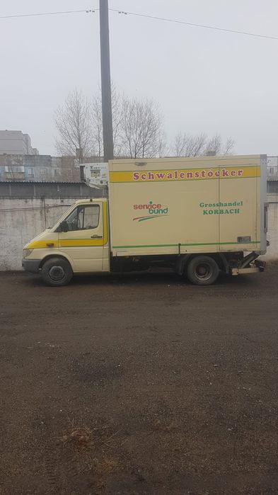 продам грузовую машину Mersedes Printer