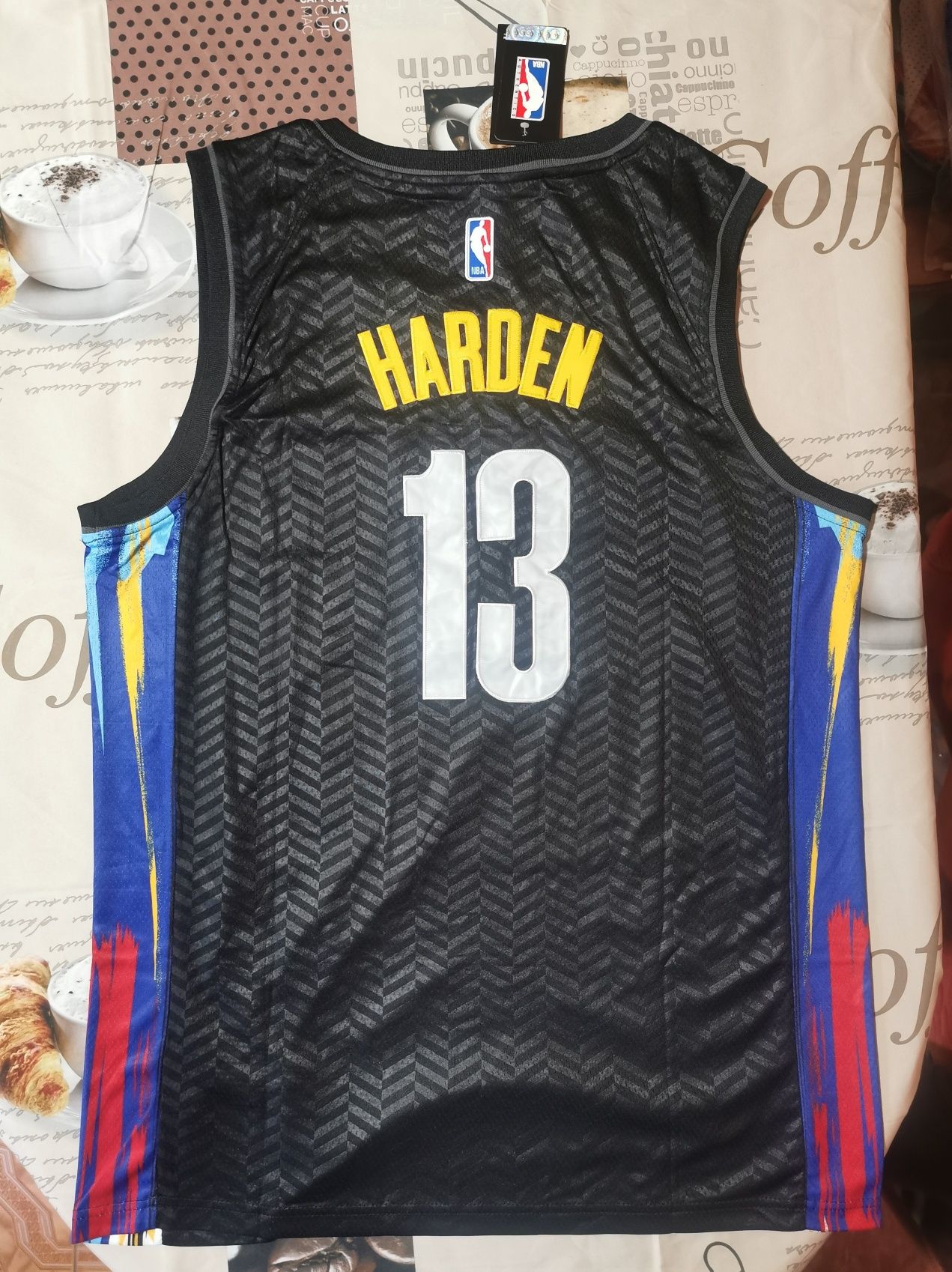 Maieu de baschet cu James Harden (disponibil)