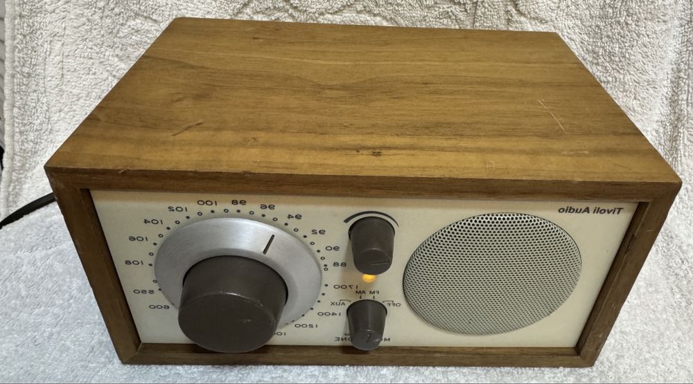 Tivoli Audio Model One AM / FM Radio