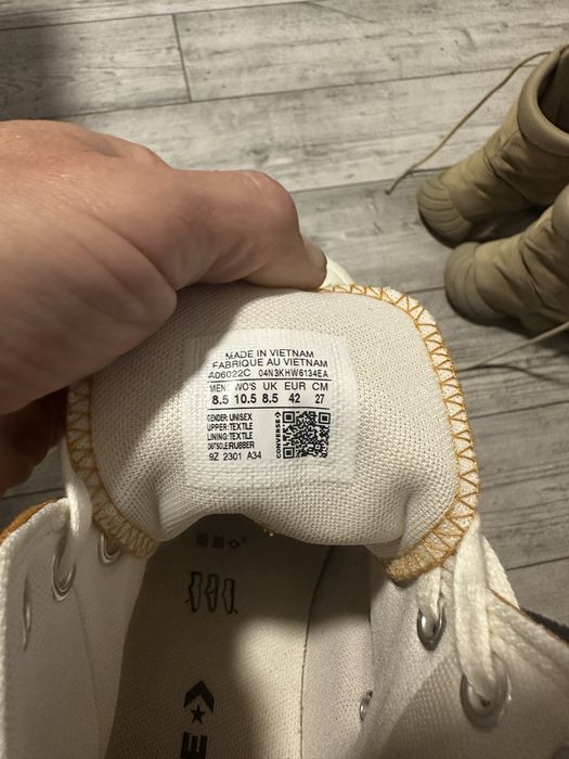 Converse Run Star Hike