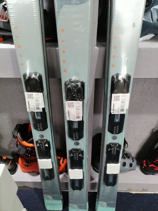 Schiuri ski Atomic Cloud Q Pro 147 cm + legaturi Atomic M 10 Gw Nou!