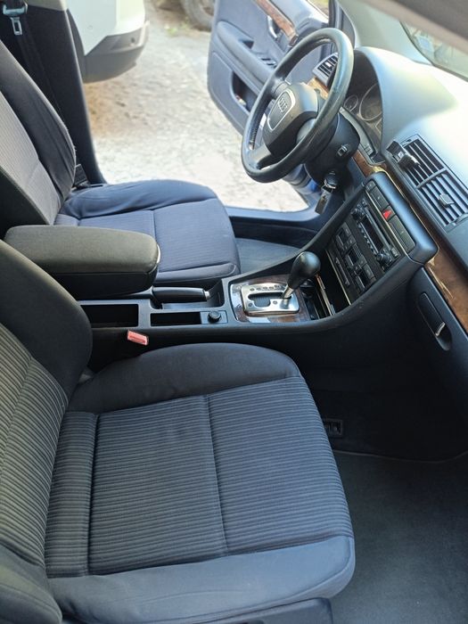 Продавам Ауди 2.5 TDI