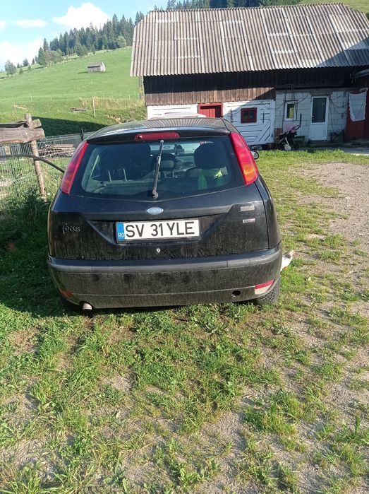 Vând Ford focus 1