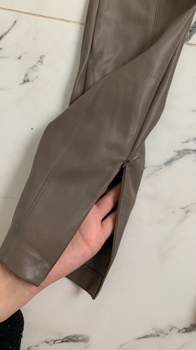 Кожен панталон ZARA