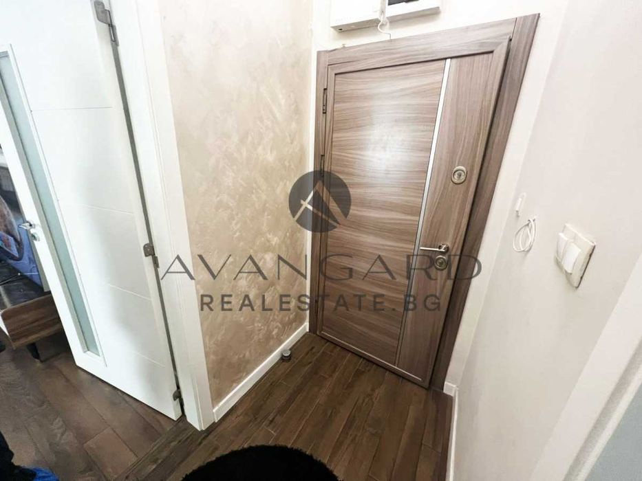 оф.14690 Лукс! Тристаен Обзаведен/ Каменица 1