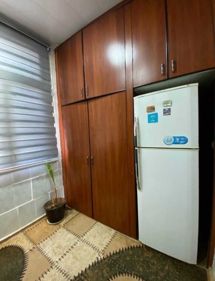 Продаётся квартира Юнусабад 18кв 2/5/5
