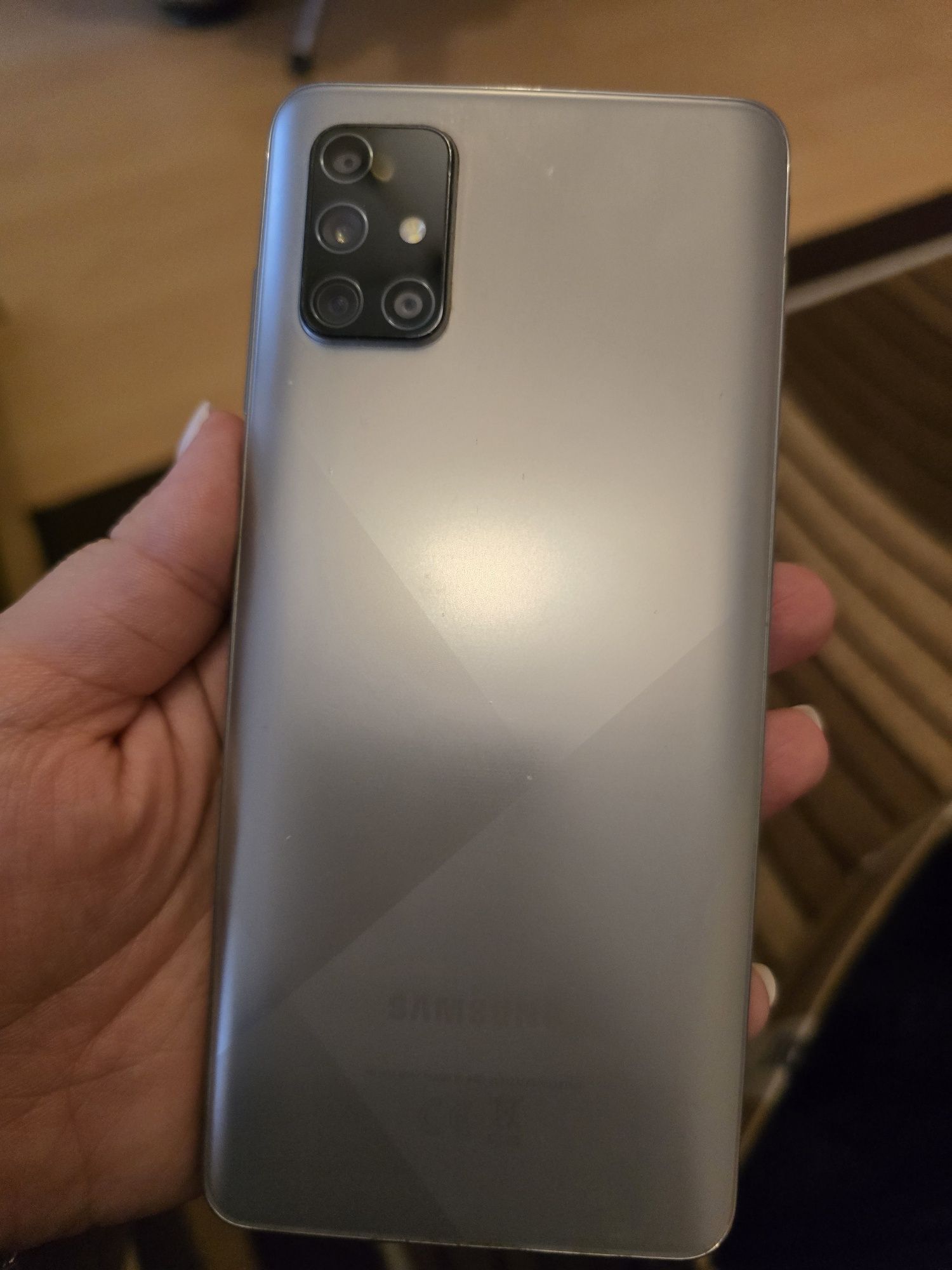 SAMSUNG A71 // 128 GB