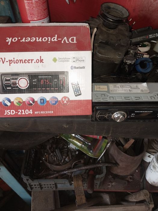 Продам автомагнитолу