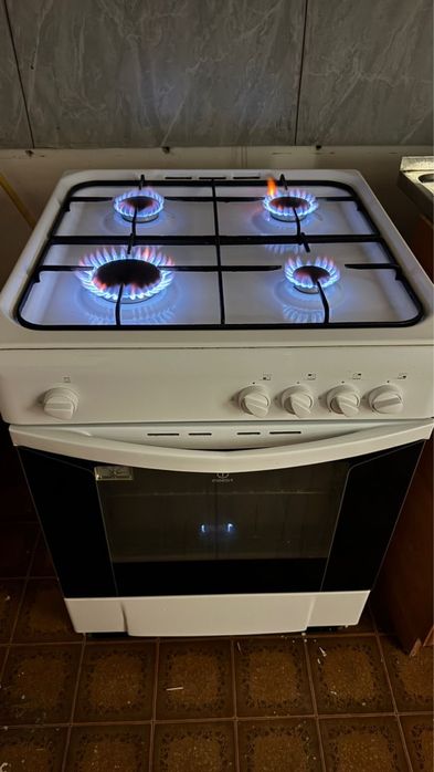 Газовый плита бу