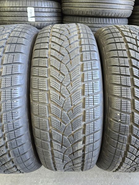 235/60/18 GOODYEAR 4бр
