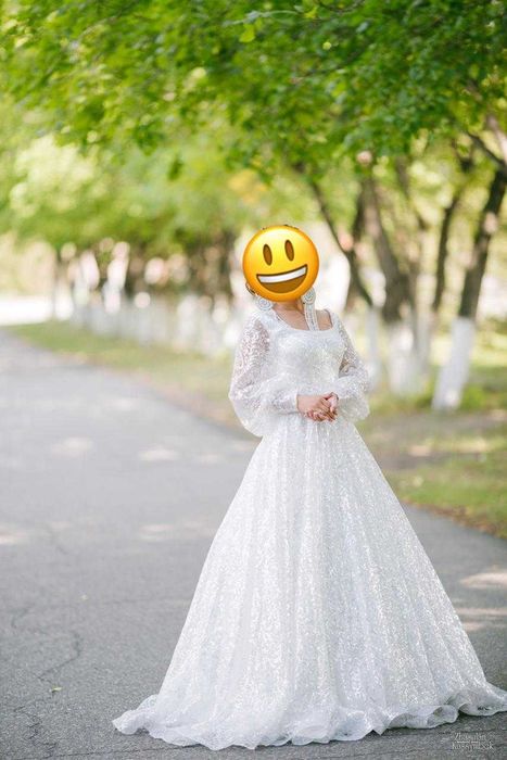 Продам шикарное платье