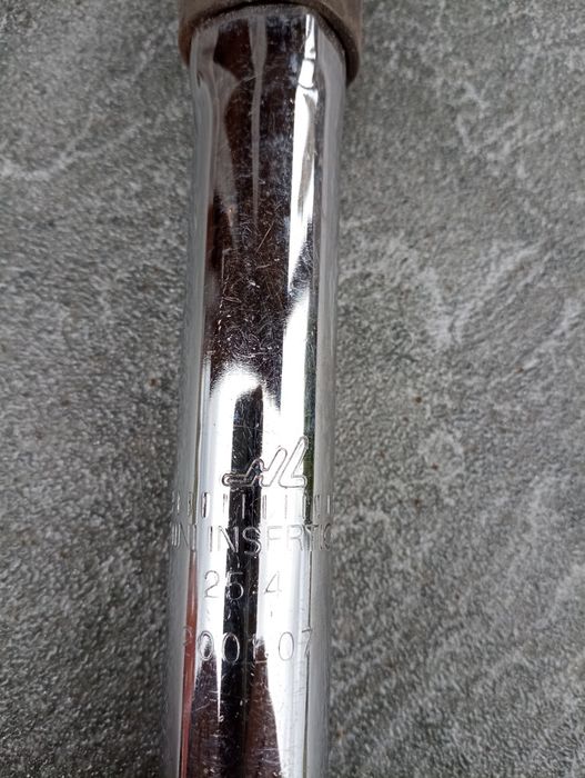 Tija sea bicicleta cu suspensie reglabila