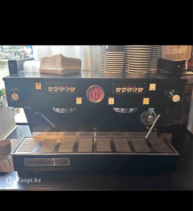 Кофемашина La Marzocco , 2-х групная , в отличном состоянии