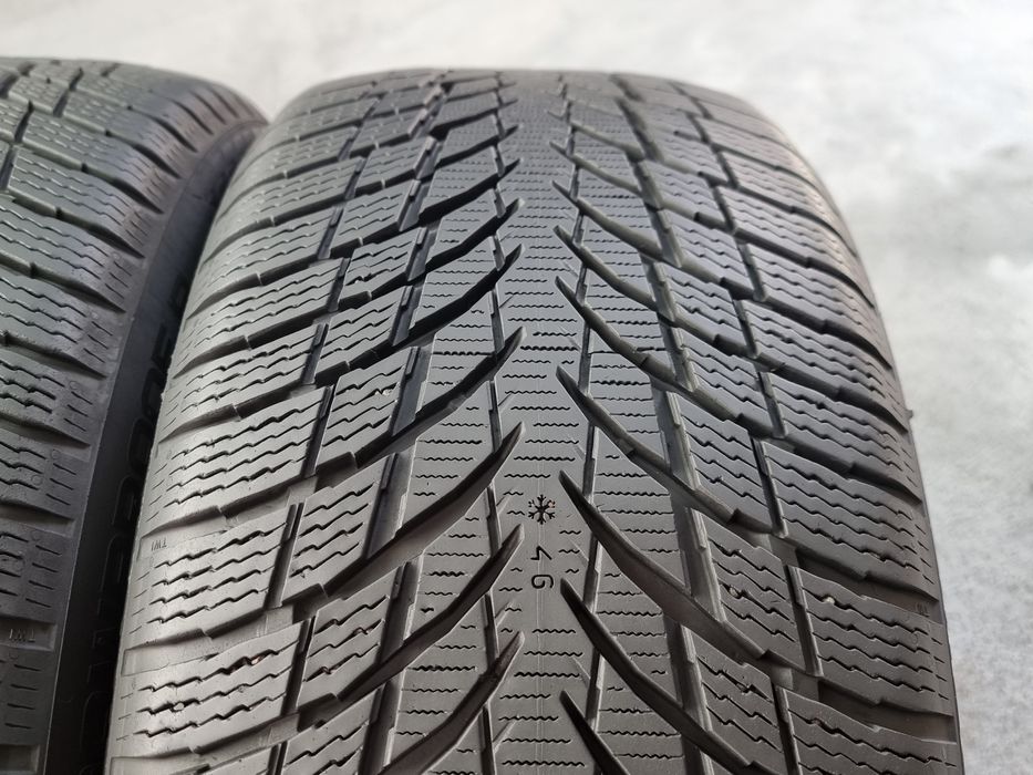 "Dot 22" 225/45/18 Nokian 4Броя: 600лв 7.5мм като Нови!