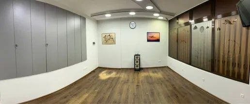 Метро Космонавтов 30м² цокольный этаж 1кабинет 2линия Юр адреса 24/7