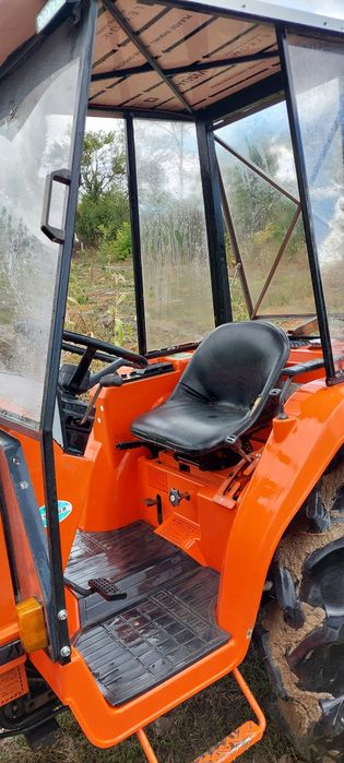 Vand Tractor 24 cp  4x4 plug si freza