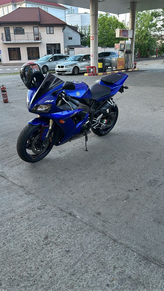 Yamaha R1 stare impecabila,