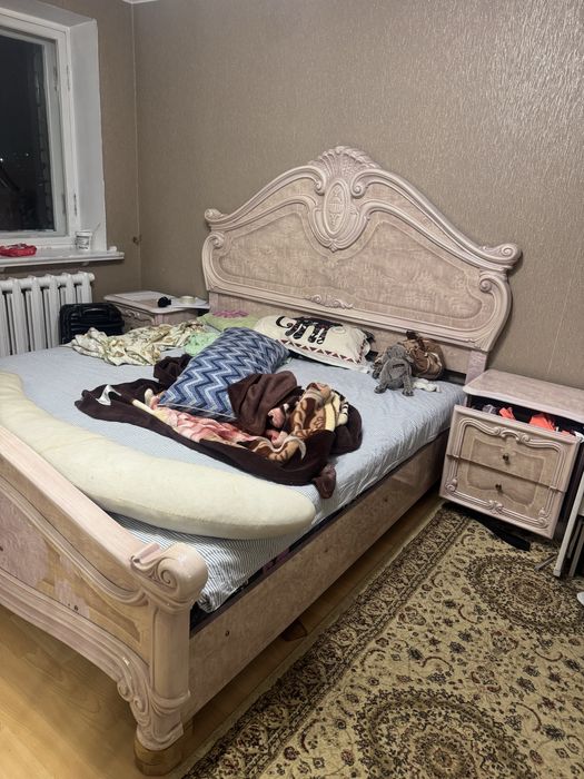 Отдам спальный гарнитур