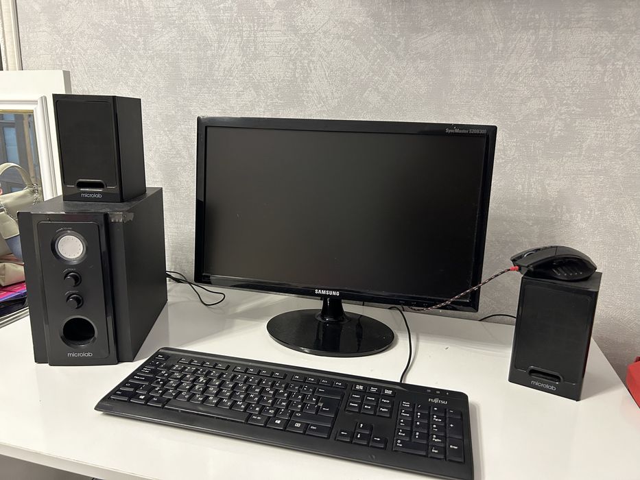 Компьютер / SyncMaster S22A300.