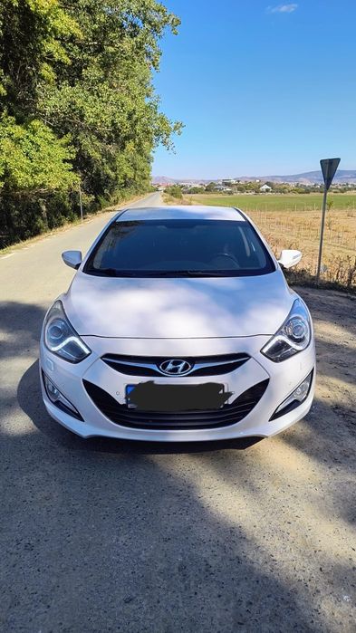 Vând Hyundai i40