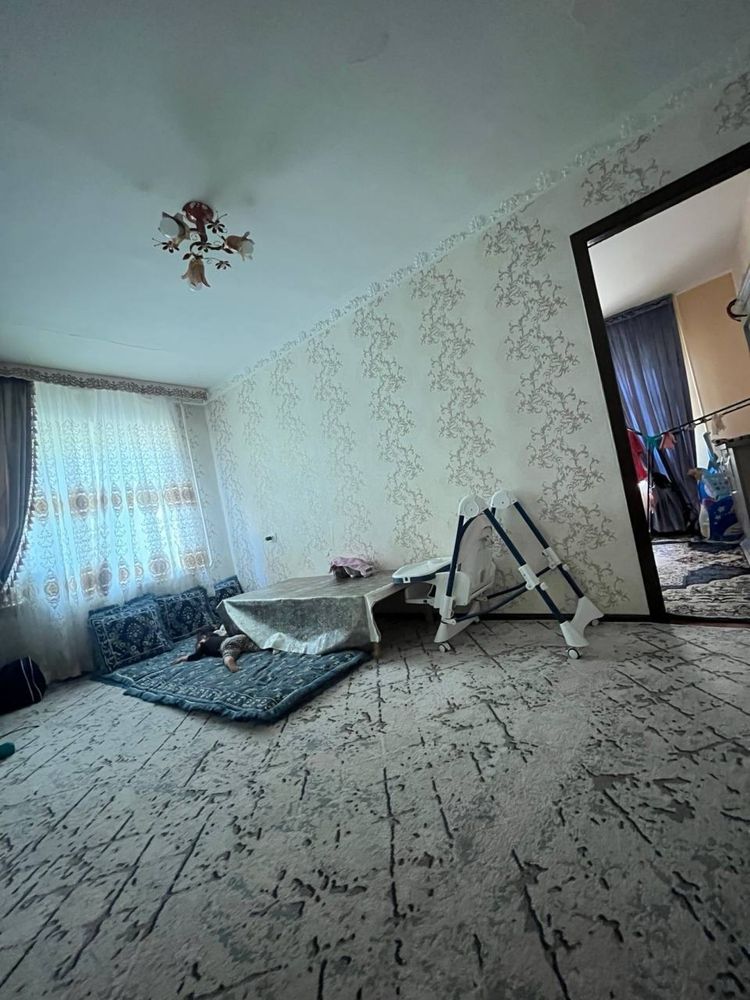 СРОЧНО ПРОДАЕТСЯ квартира 2/3/4 в Алмазарском районе, Каракамыш