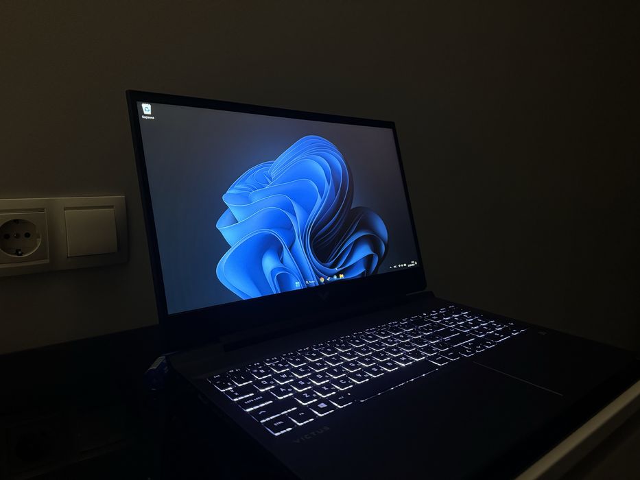ПРОДАЕТСЯ игровой ноутбук HP Victus 16'1