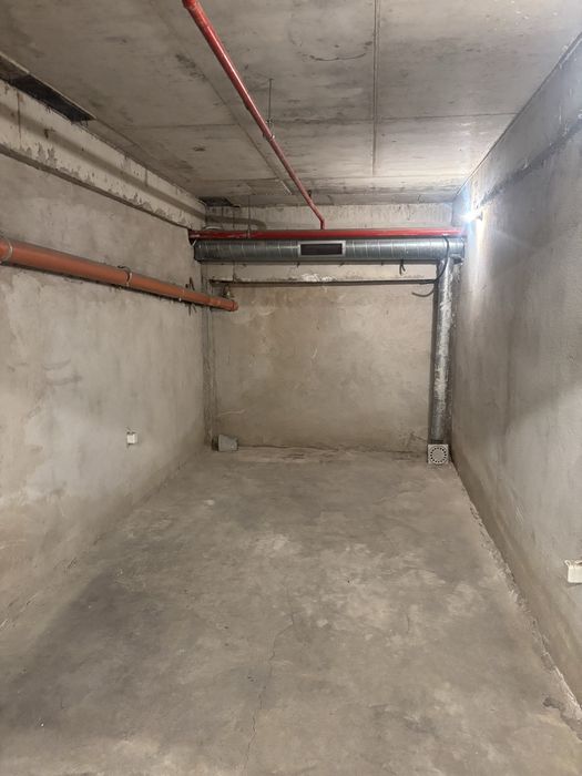 Продавам подземен гараж, бул. Пещерско шосе