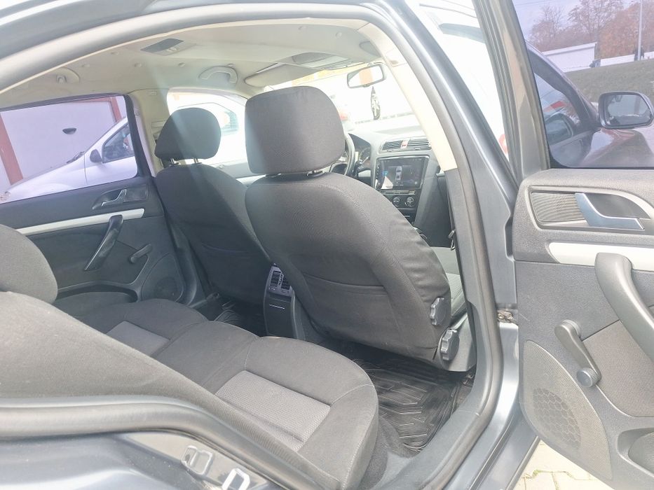 Vând skoda Octavia 2008 2.0 diesel 140 Cp
Euro4 an fab 2008
Ofer fisca