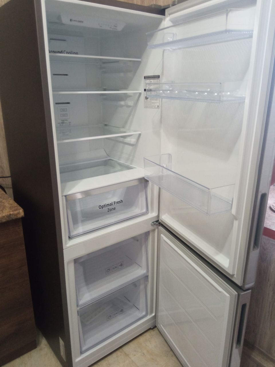 Продается холодильник Б/У в отличном состоянии есть гарантия
