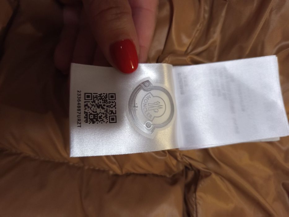 Елек Dior и Якета на Moncler Оригонални