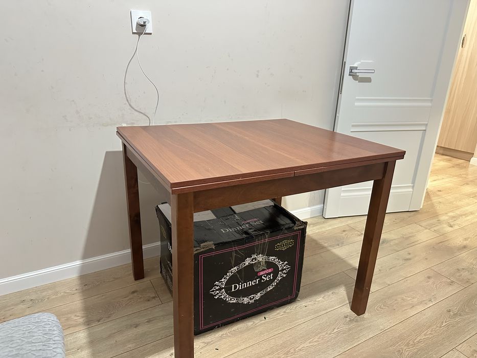 Продам стол со стульями