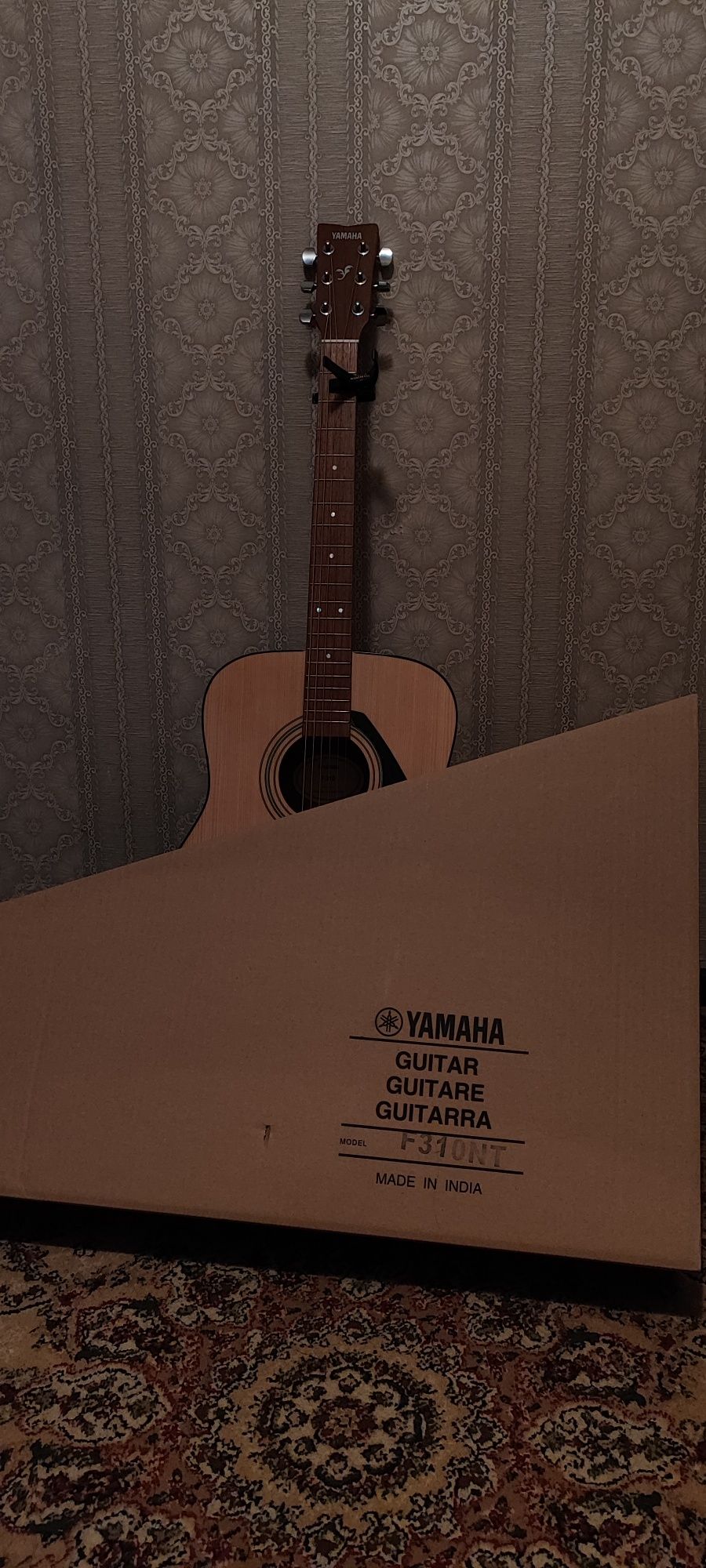 Продается гитара YAMAHA F310 NT