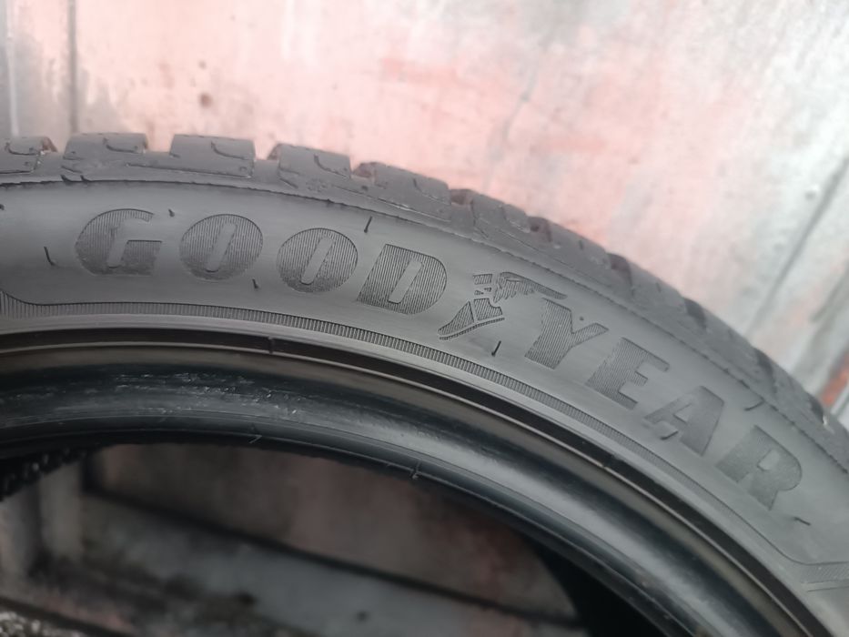 225/45/17 Goodyear