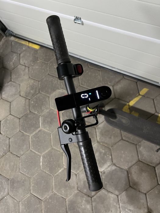 Електрическа тротинетка Xiaomi Mi Electric Scooter Pro 2