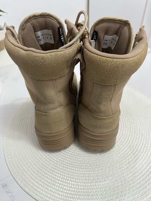 Bocanci tacticii Thinsulate,marimea nr.39.