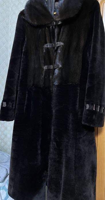 Продам шубу норка комбинированная с  мутоном