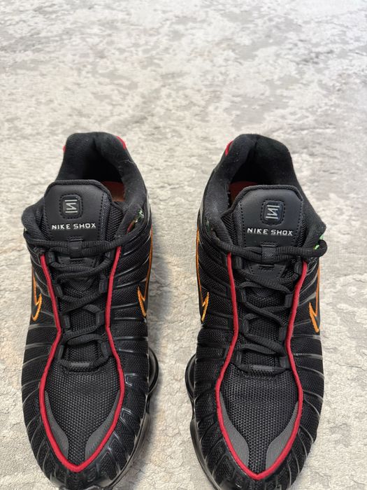 Nike Shox CV1644 - 001