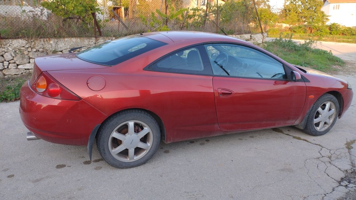 Продавам Ford Cougar