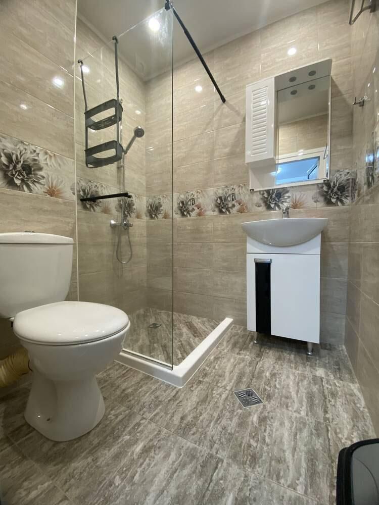 Дава се под наем Двустаен апартамент в Бургас, Сарафово - 60 кв.м за 408 € - Снимка #4