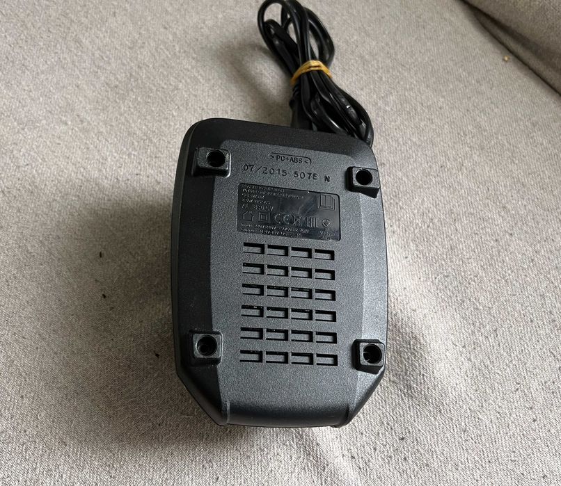 Incarcator Bosch AL 1830 CV defect pentru acumulatori 14V 18V Li Ion