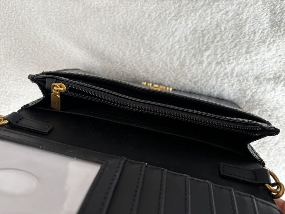 Дамска чанта Guess