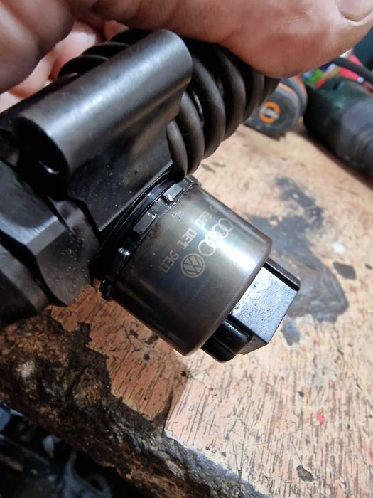 Injectoare Vw 2.0TDI BKD 140CP cod 03G130073G