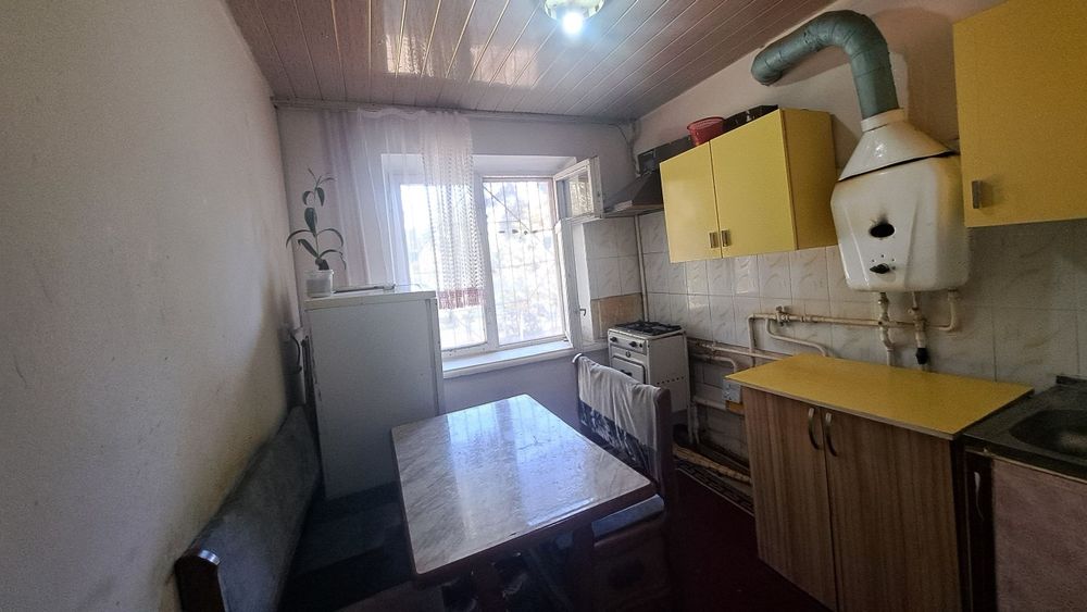 Чирчик шахар 
Окковок хамкорбанк ёнида 
#1-хона 1-этаж 
Квартира и