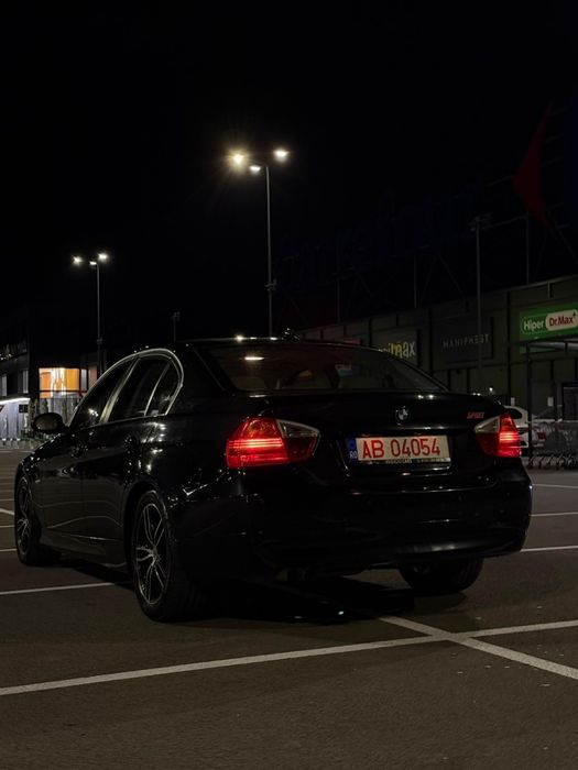 Bmw e90 325i 218 cp