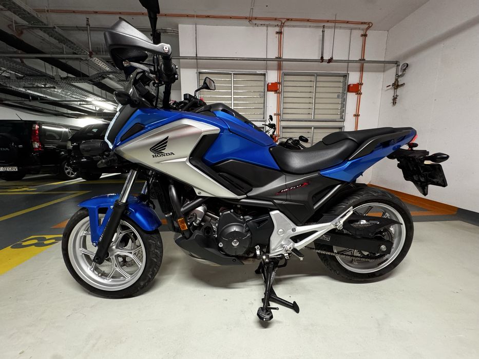Honda NC750XA manuala